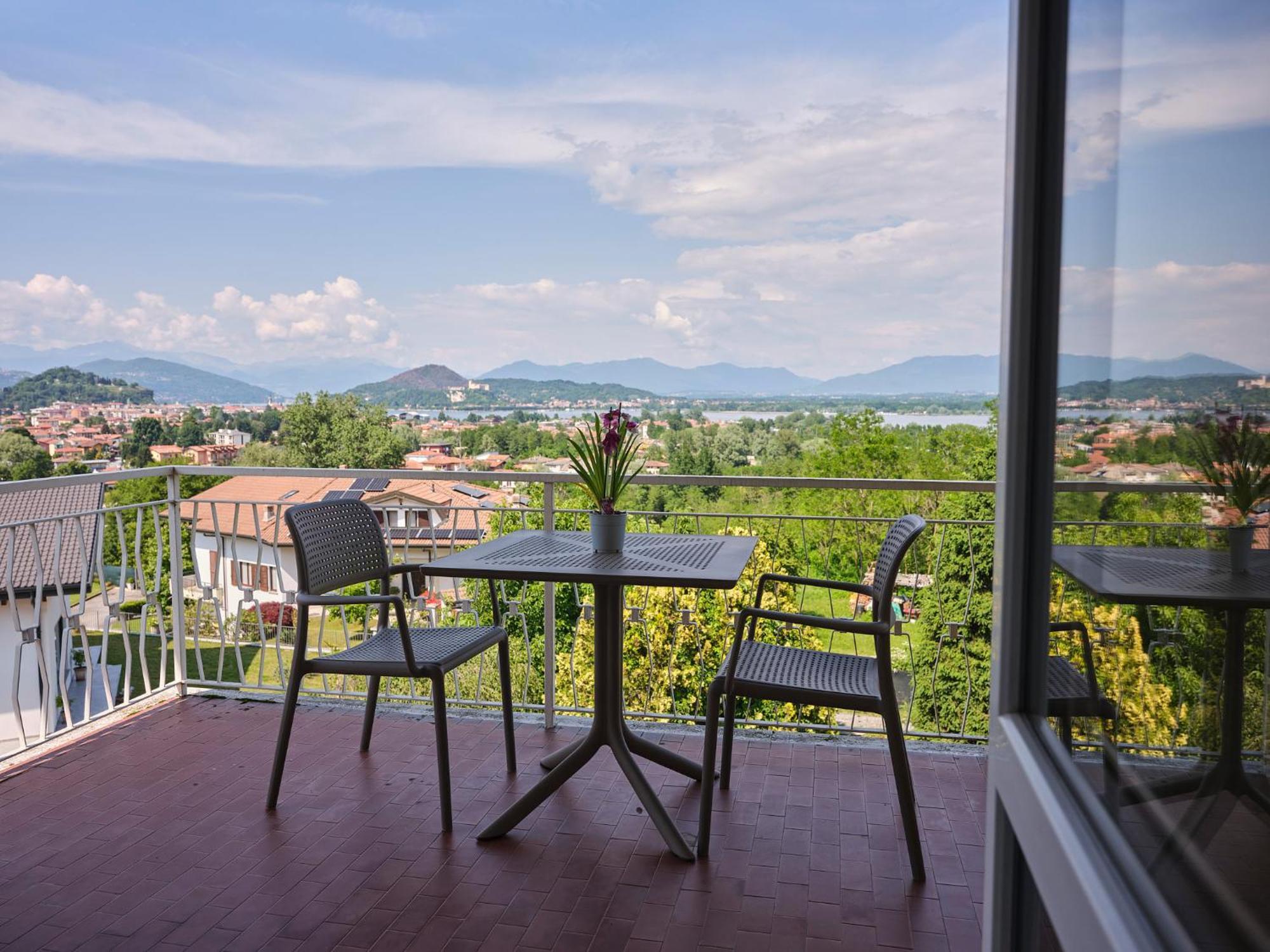 Casa Ierardi - Appartamento Arona Bellavista Kültér fotó